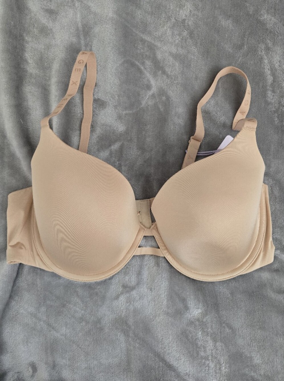 Savage X Fenty Nude Beige T-Shirt Bra 36DD